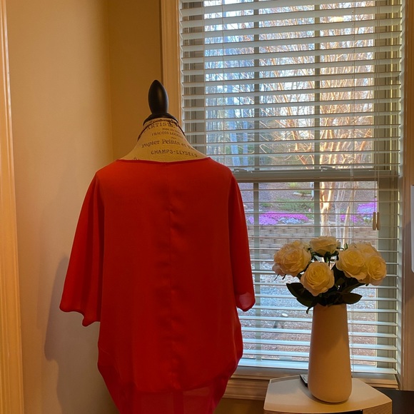 Beautiful top! Color block, nice and bright  hot pink and orange - Picture 4 of 5